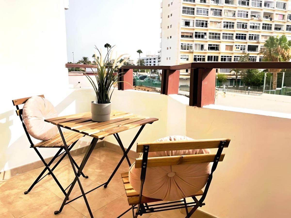 Holiday Vibes In Playa Del Ingles Extérieur photo